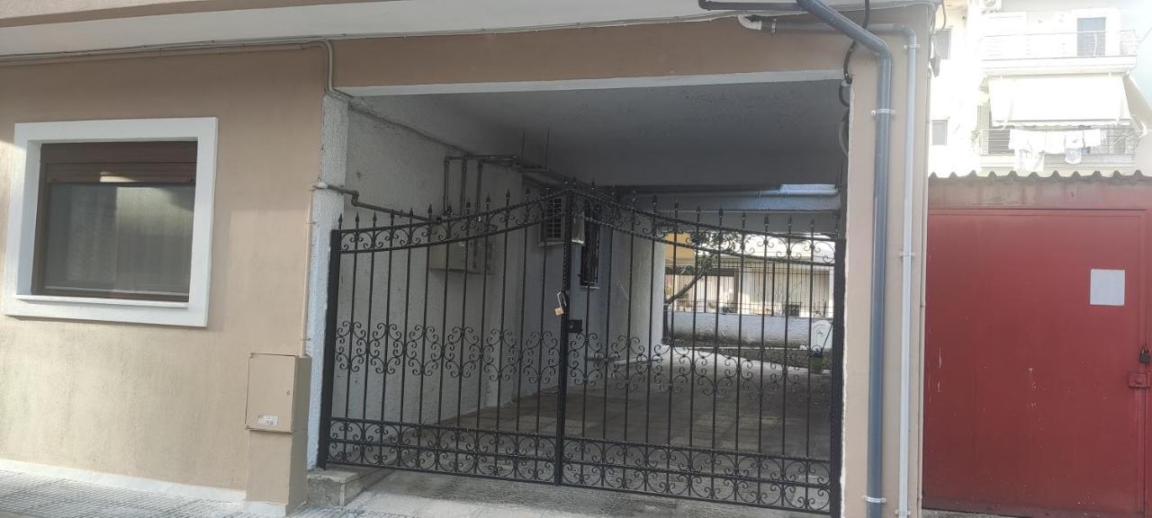 Πολυτελεσ -Μοντερνο Διαμερισμα Apartment Larissa Bagian luar foto